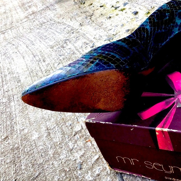 Stuart Weitzman Shoes Mr. Seymour Snakeskin Vintage Heels 7 1/2 - Picture 9 of 16